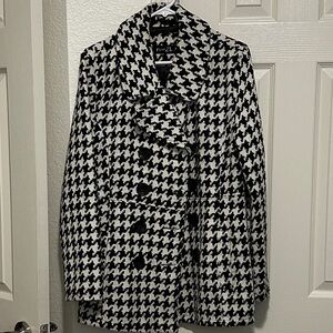 Rue21 Black and White Houndstooth Pea Coat